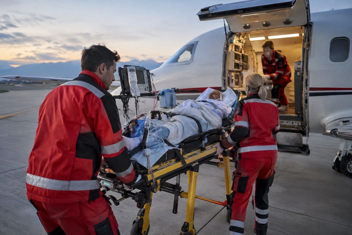 Krank auf Reisen: so funktioniert der Krankenrücktransport nach Deutschland!
